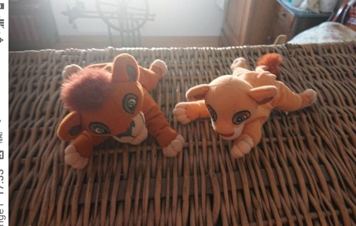 Lot de deux peluches lions