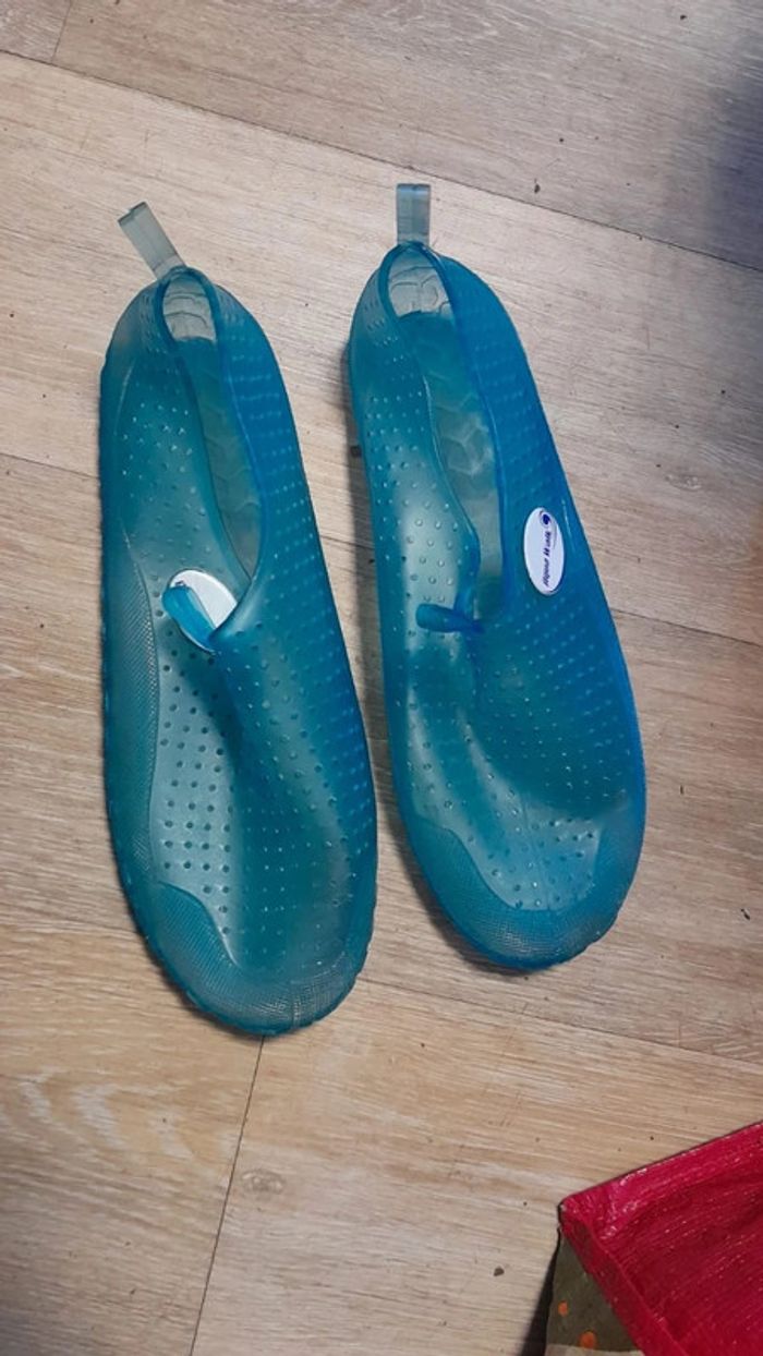 Chaussure plage 37