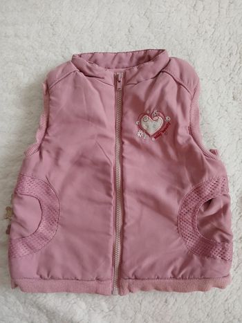 Gilet sans manches taille 18 mois