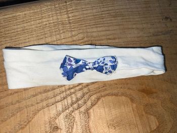 Bandeau à cheveux fait main par une créatrice en Liberty betsy lavande Jacadi fille