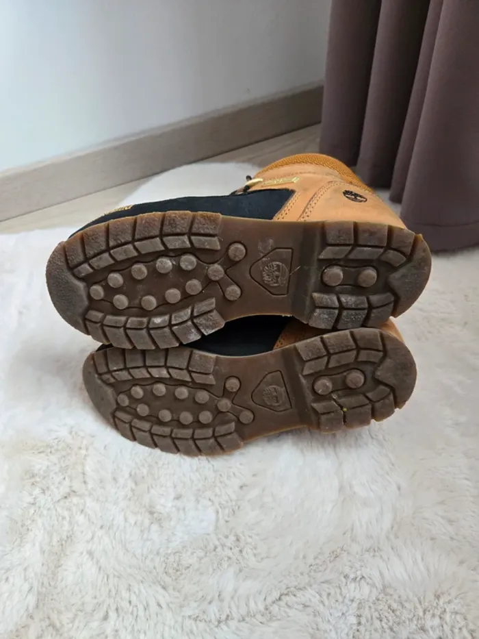 Chaussures Timberland taille 36 - photo numéro 11