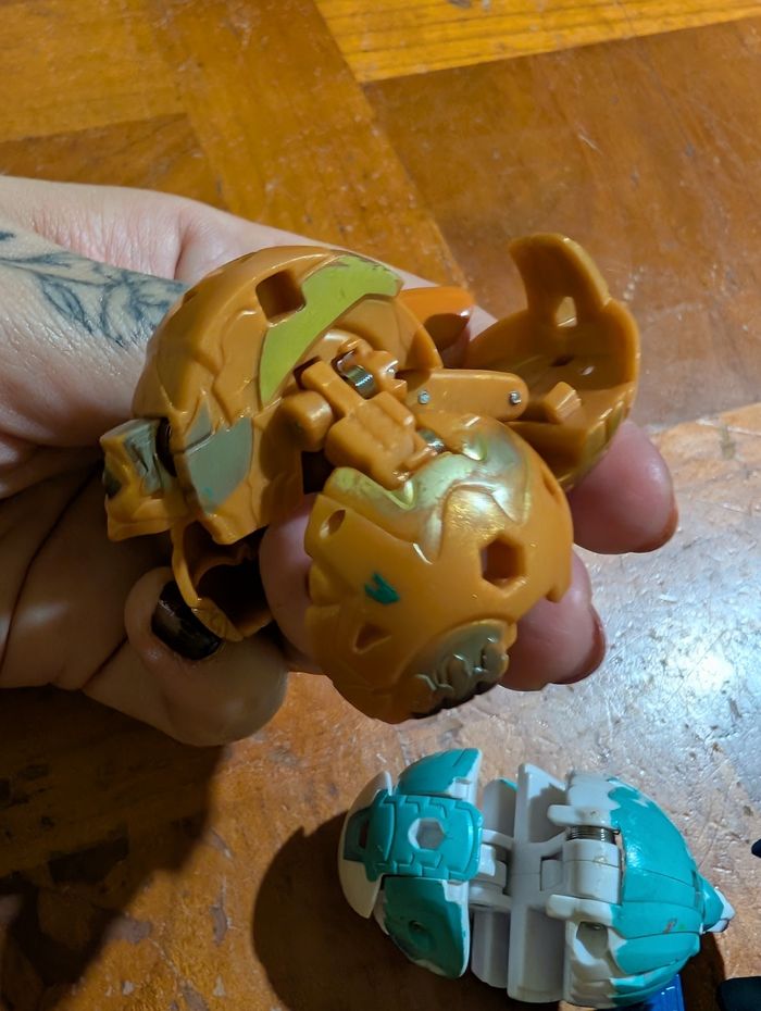 Lot de bakugan - photo numéro 9