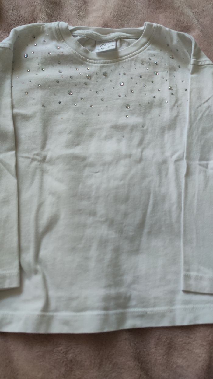 Lot de t-shirts manches longues 6-7 ans Zara et Jiu - photo numéro 8