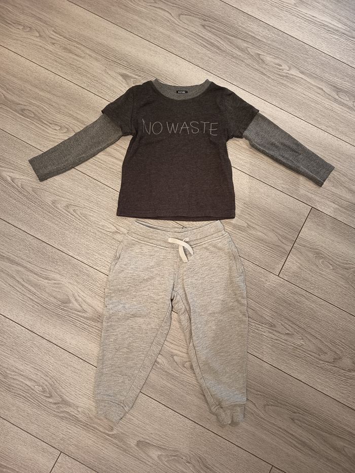 Ensemble 2 pièces taille 3 ans
