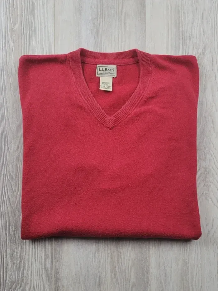 Pull rouge col V LL Bean – taille M – Très bon état - photo numéro 1