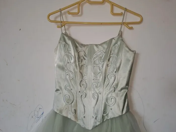 Très belle robe de soirée vintage Verte - photo numéro 3