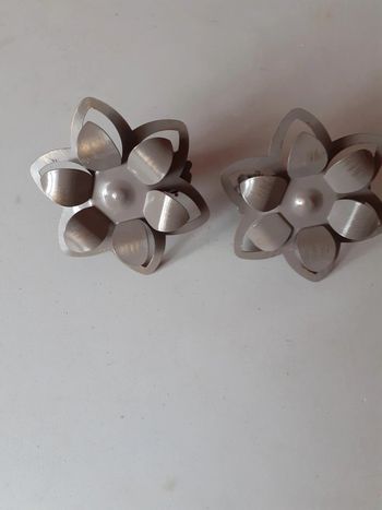 2 pinces à rideaux