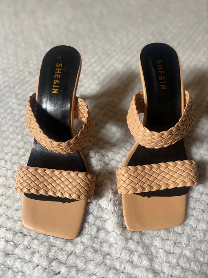 Mules beiges talons hauts - photo numéro 2