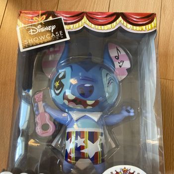 #figurine# stitch
