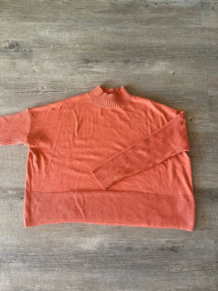 Pull col roulé