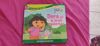 Dora  et le bruit mystérieux