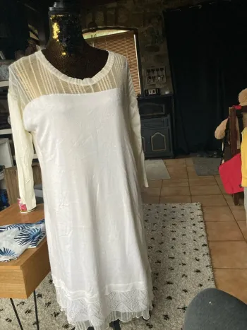 Très belle robe blanches  Mado et les autres