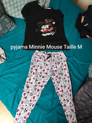 Pyjama Minnie Mouse Taille M très bon état