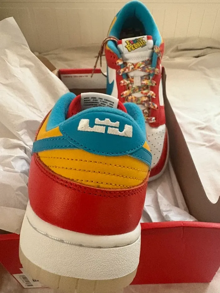 Nike Dunk Low QS LeBron James Fruity 42.5 - photo numéro 2