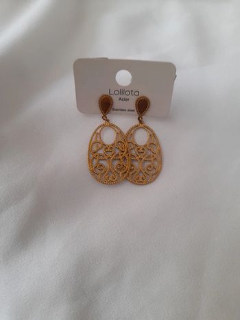 Boucles d'oreilles doré neuve avec étiquette 🏷