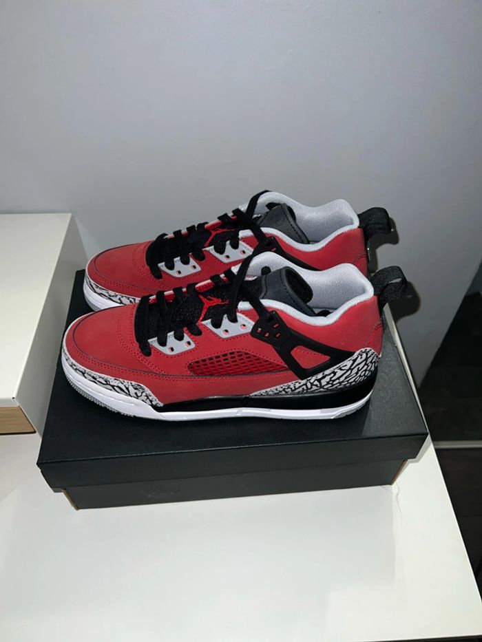 Basket Nike taille 38 Jordan unisex - photo numéro 5