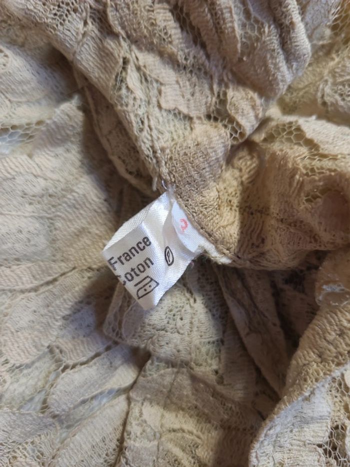 Chemise en dentelle - photo numéro 9