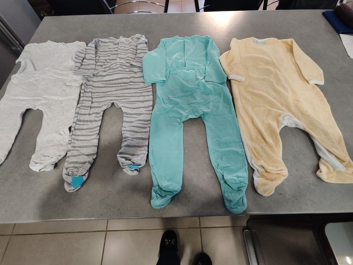 Lot de 4 pyjamas manches longues bébé garçon – Taille 12 mois - photo numéro 2