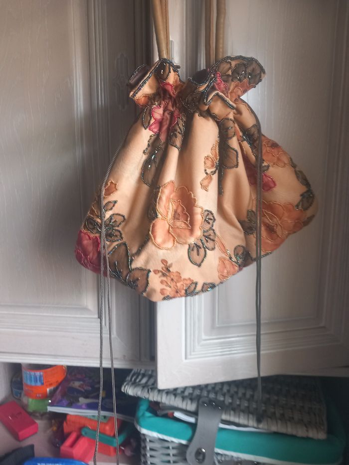Sac à main avec fleurs - photo numéro 4