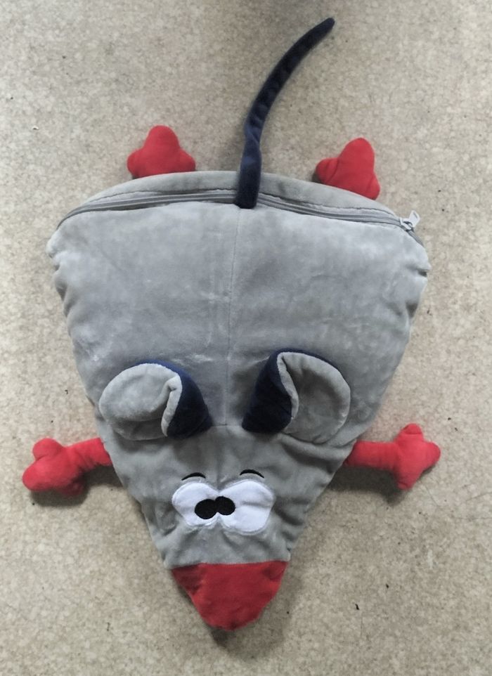 Peluche souris porte pyjama