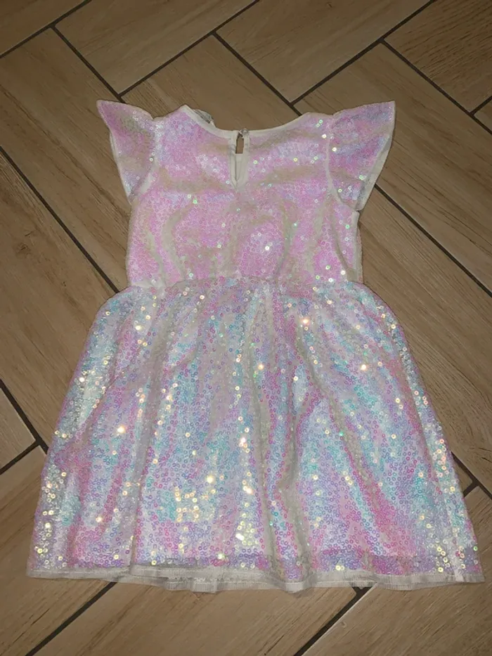 Robe à sequins - photo numéro 3