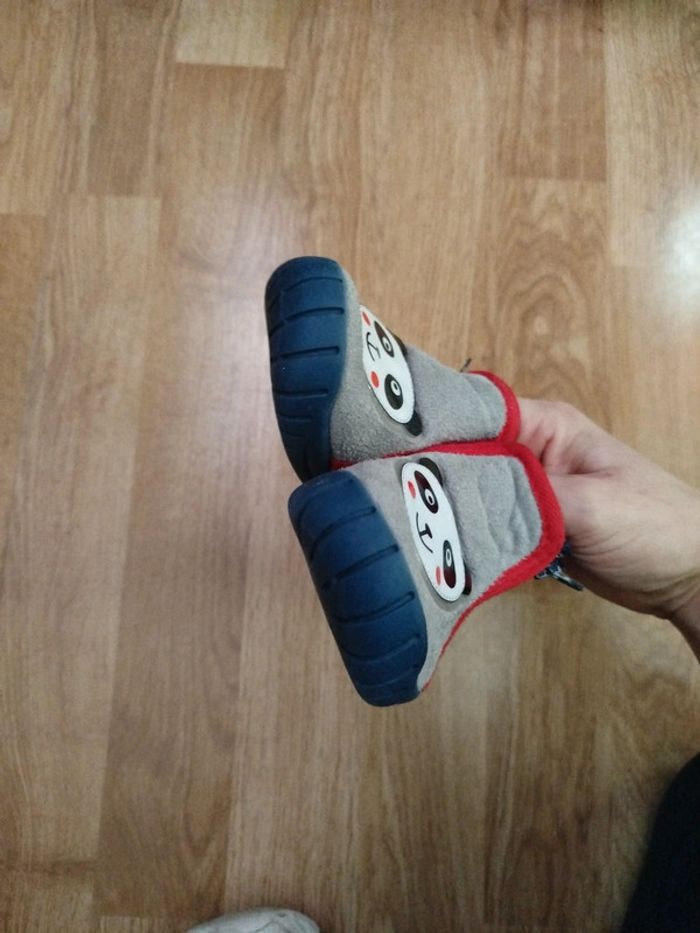 Chaussons taille 22 - photo numéro 6