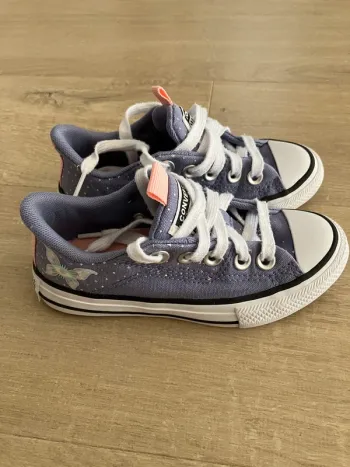 Chaussures baskets converse taille 28