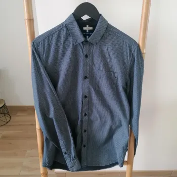 Chemise manches longues bleue légers motifs