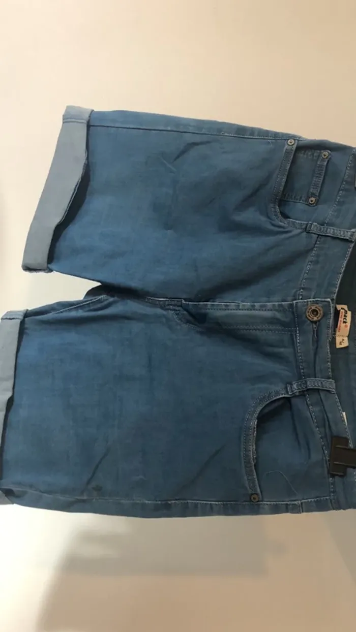 Short jean