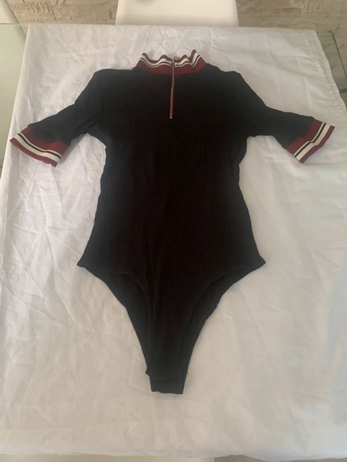 Body Jennyfer manches courtes taille S