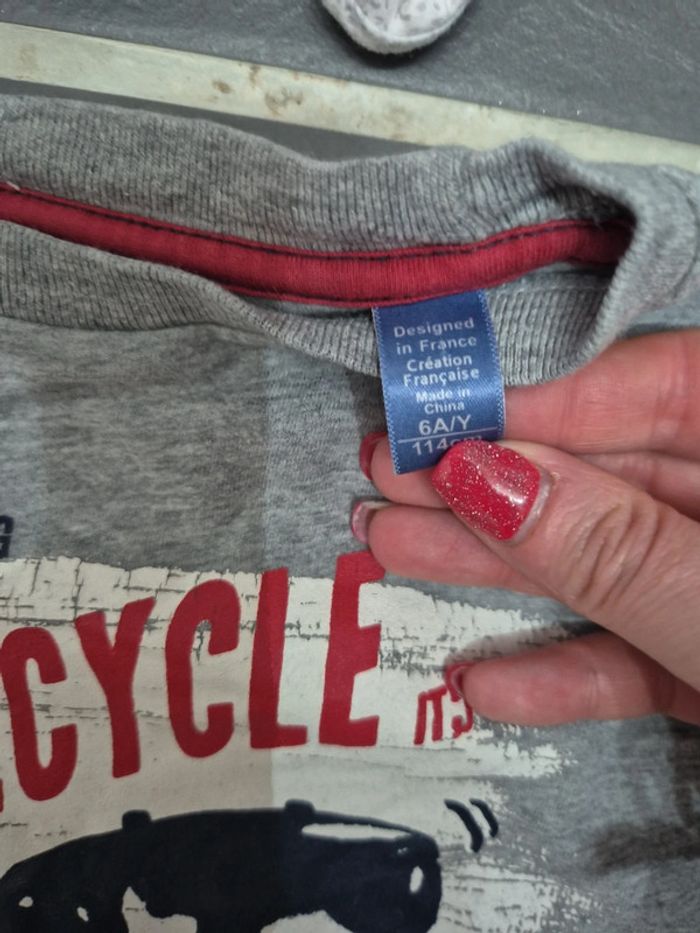 T shirt gris - photo numéro 2