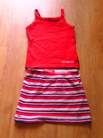 Ensemble H&M top + jupe assortis multicolore taille 4 ans TBE