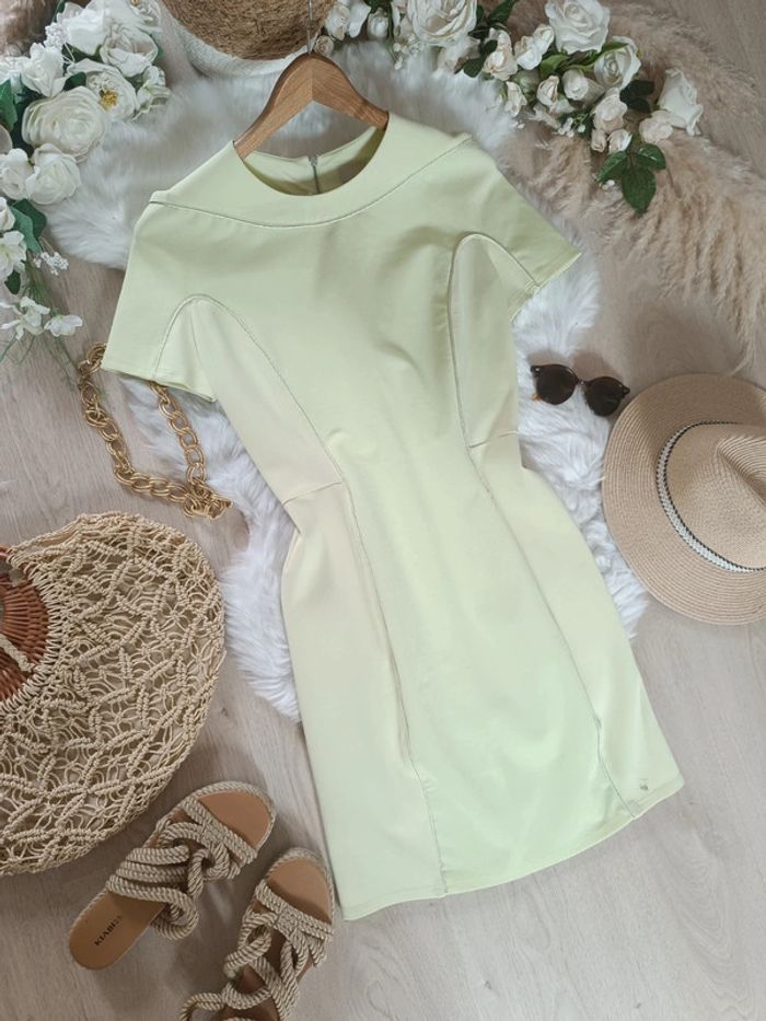 Jolie robe H&M taille L