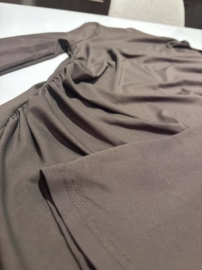 Robe marron - photo numéro 2