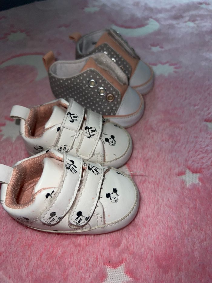 2 paires de chaussures