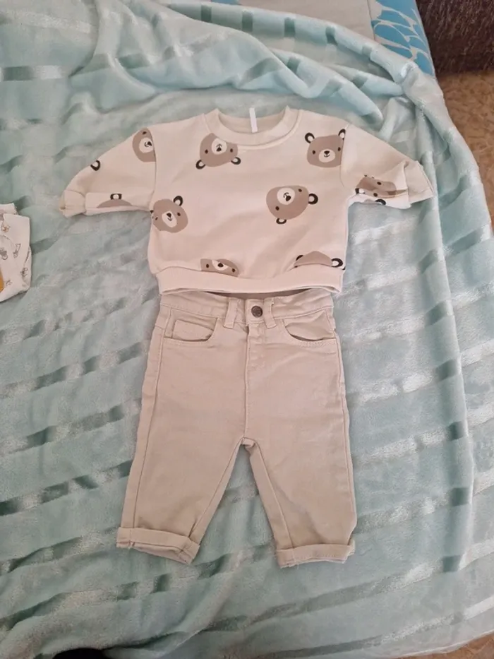 Ensemble pantalon et sweat,  3 mois