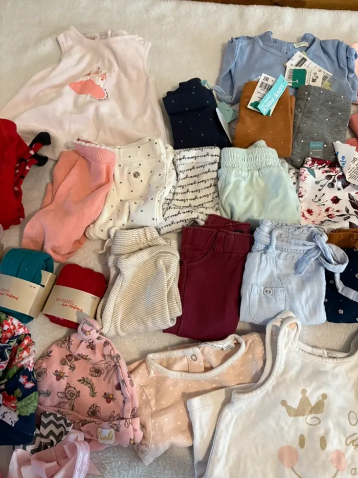 Lot complet vêtements bébé fille 1 mois (Benetton, DPAM, Orchestré) Neuf et Excellent état - photo numéro 3