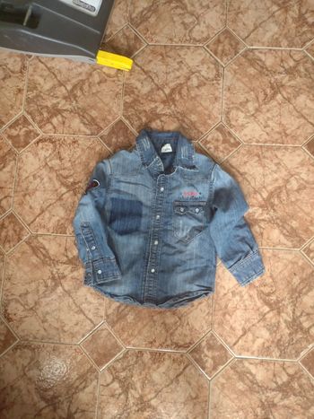 Chemise en jean taille 2 ans