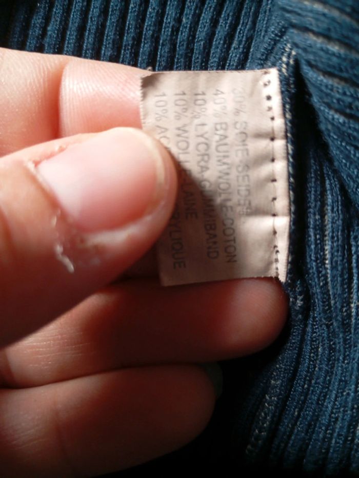 Pull col vu taille 42/44 - photo numéro 3