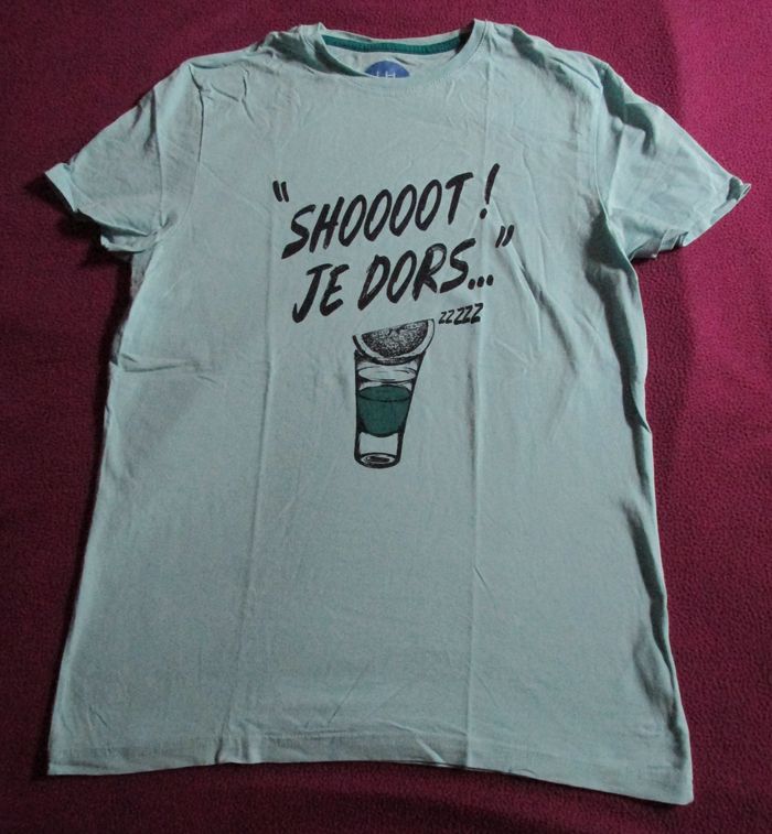 tshirt taille M La Halle