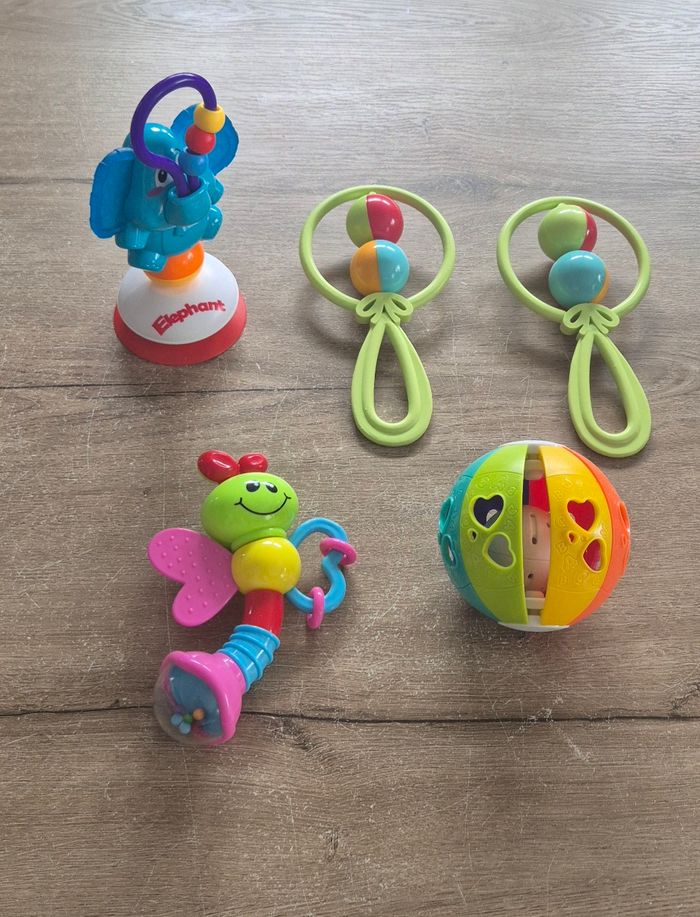 Lot hochets - photo numéro 1