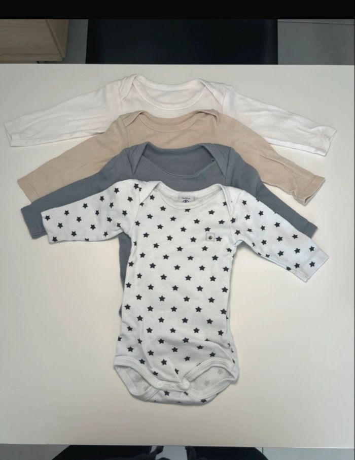 Lot de 3 bodies (étoiles + beige + gris)