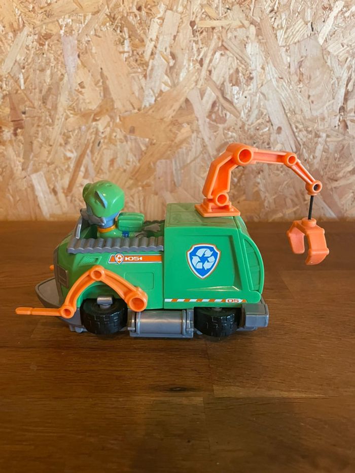 Idée cadeau 🎁 figurine Rocky et son véhicule de la Pat Patrouille - photo numéro 11