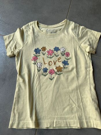 T-shirt Primark 6 7 ans