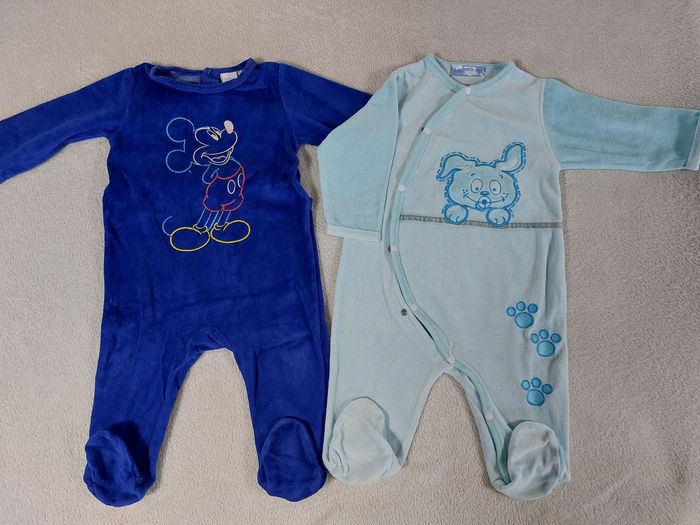 Lot de 2 pyjamas 12 mois