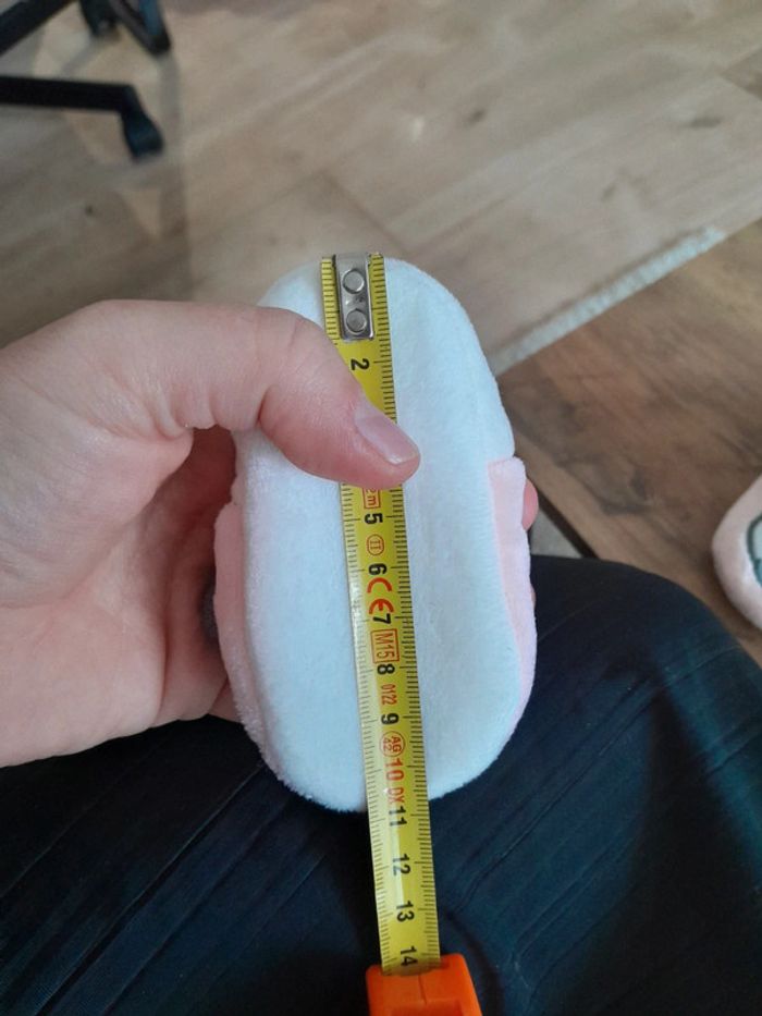 Chaussons Minnie 3-6mois - photo numéro 3
