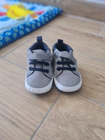 Lot de chaussure bébé