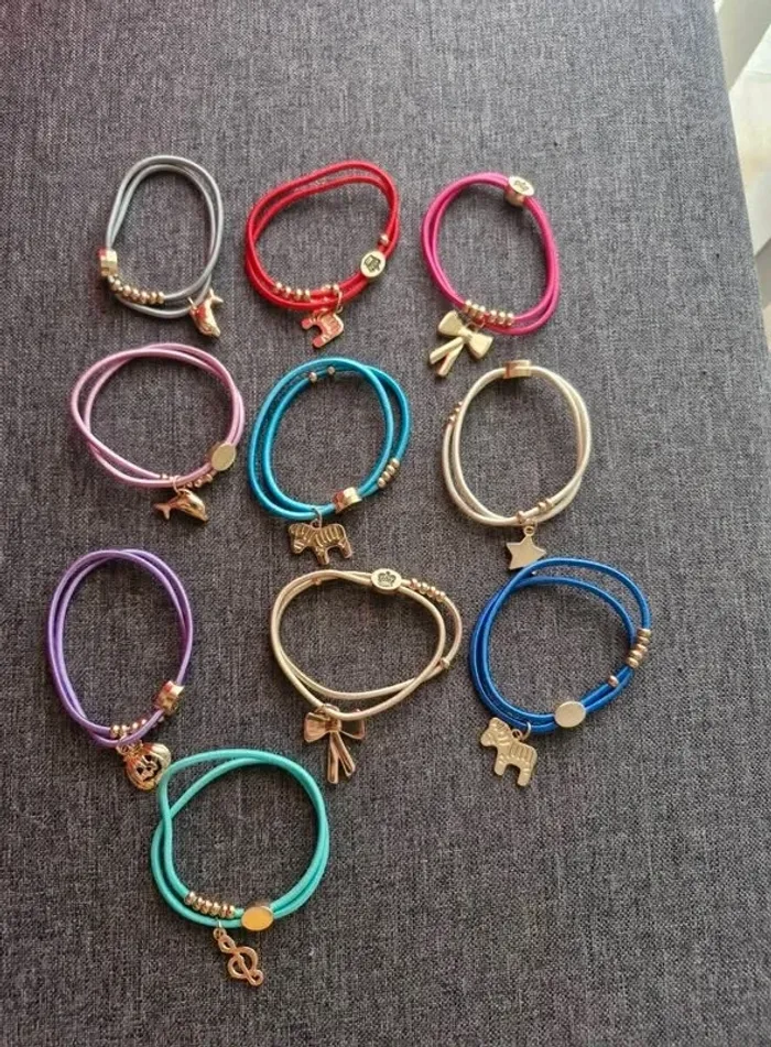 Lot de 10 bracelets