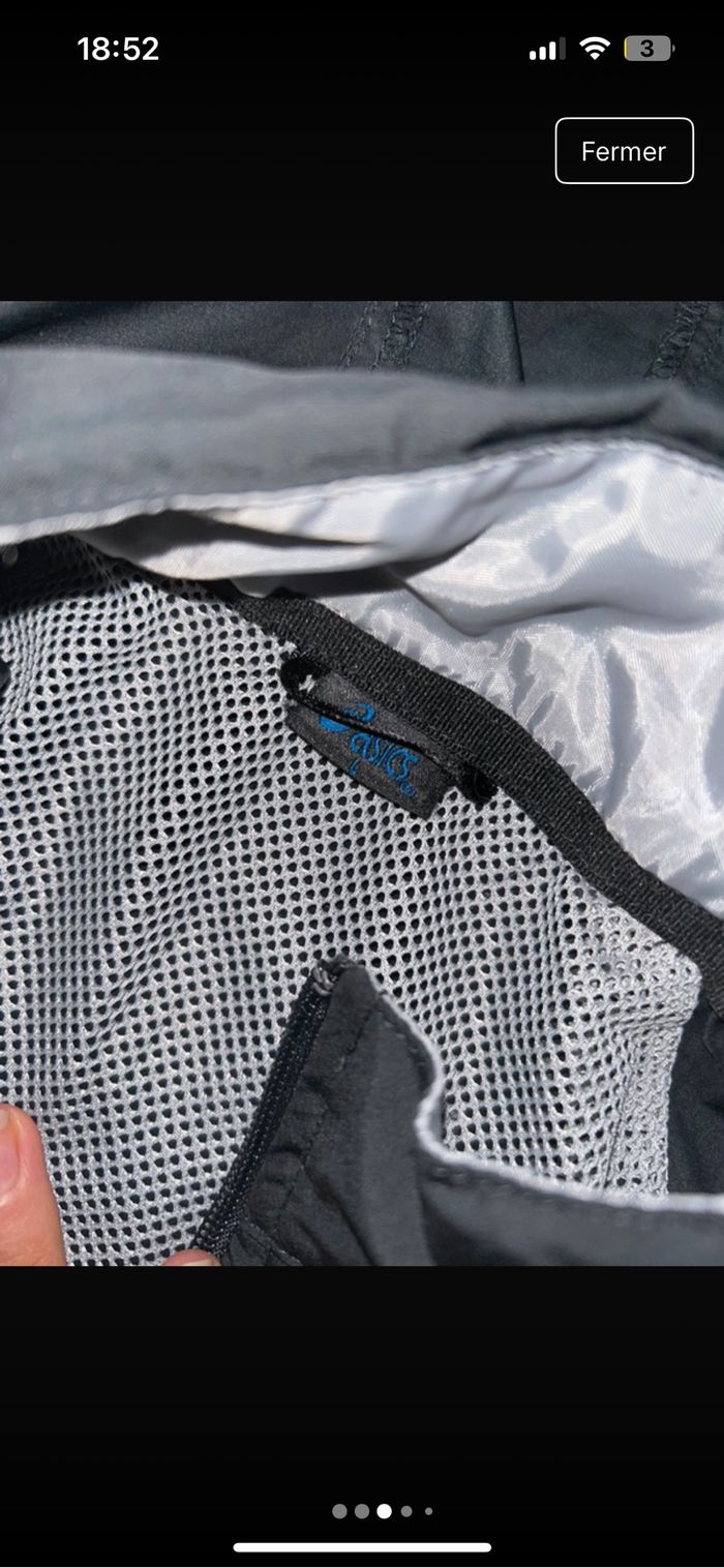 Veste ASICS qui peut se porter en doudoune sans manches - photo numéro 3