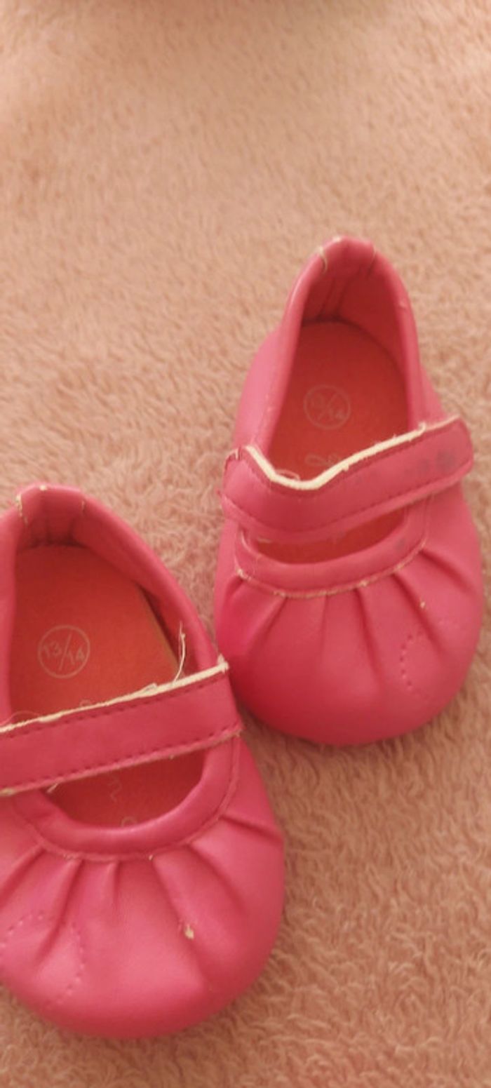 Lot chaussures bébé fille 3-6 mois - photo numéro 4